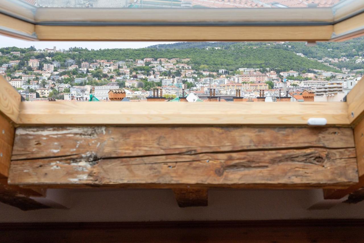 Svevo, Rustico Centrale Con Parcheggio A Trieste Extérieur photo